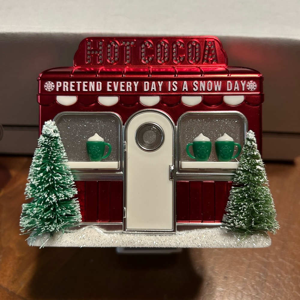 Bath and Body Works Wallflower Plug in - NEW WITH TAGS